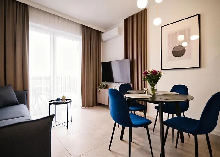 Bliss 16 By Housine Zator